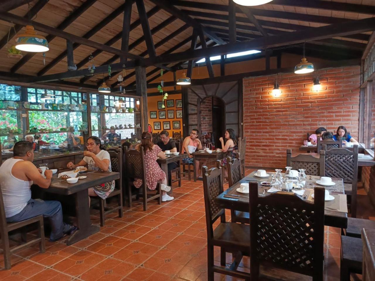 Hosteria Sapos Y Ranas Milpe Εξωτερικό φωτογραφία